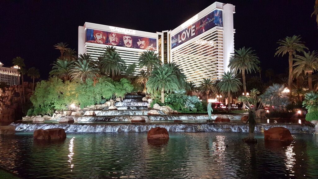 Luksusowa oferta wakacyjna kasyna Mirage w Las Vegas